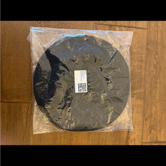 NWT H&M Premium Wool Beret - Picture 3 of 3